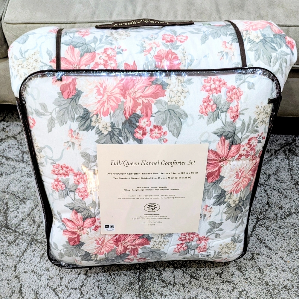 New LAURA ASHLEY Pale Green Pink Floral FLANNEL FULL/QUEEN Cotton Comforter Set